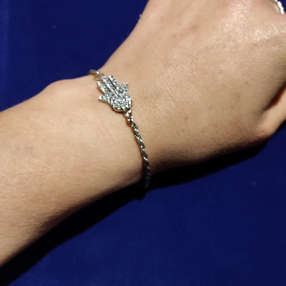 Silver Hasma Protection Bracelet! - Picture 7 of 9
